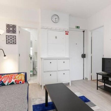 Beautiful 1 Bedroom Apartment Near Benfica Lisboa Eksteriør billede