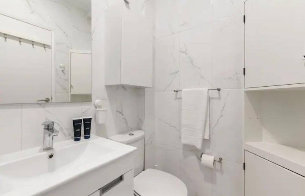 Beautiful 1 Bedroom Apartment Near Benfica Lisboa Eksteriør billede
